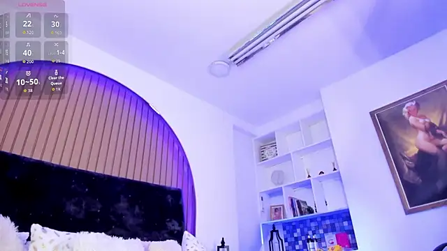 Karlagonzales  online show from July 28, 8:52 pm