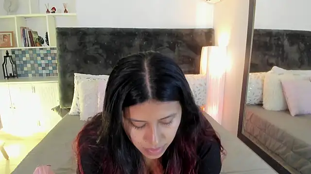 Karlagonzales  online show from July 9, 6:43 pm