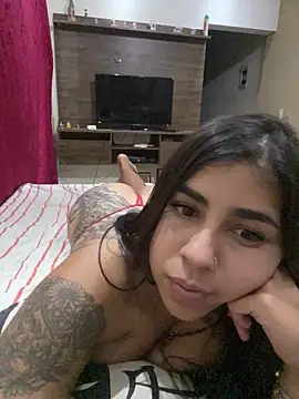 Snapshot of iarinhalatina chatting on October 29, 12:26 am iarinhalatina online show from October 29, 12:26 am