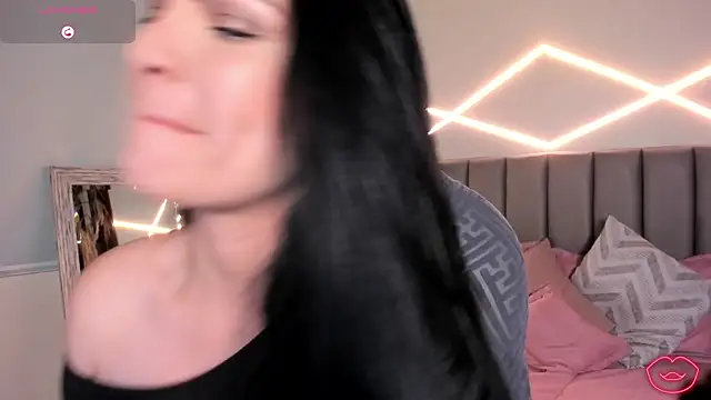 Veronicalanx1 online show from June 2, 10:49 am