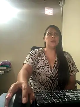 Snapshot of kendall_52 chatting on October 23, 6:47 pm kendall 52 online show from October 23, 6:47 pm