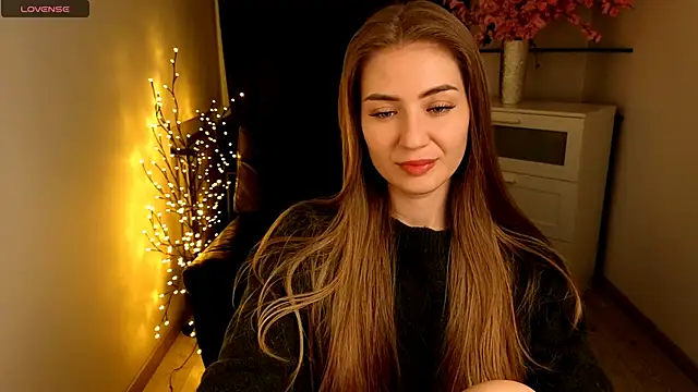 Adelyna Bird online show from May 28, 6:44 am