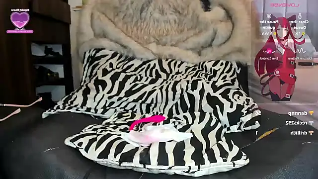 girl tatto13 online show from April 1, 1:41 pm