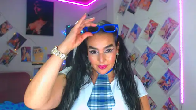 sweet vanessa 22 online show from March 27, 12:12 am