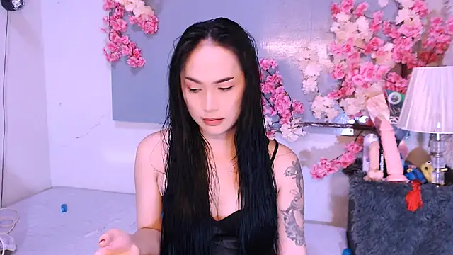 Oriental Tiara online show from November 29, 3:38 pm