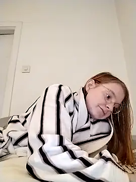 Snapshot of jannis1992 chatting on October 1, 12:21 pm jannis1992 online show from October 1, 12:21 pm