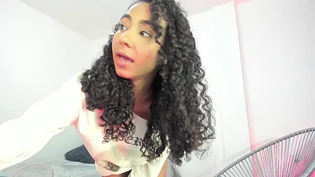 khaliope online show from April 8, 11:18 pm