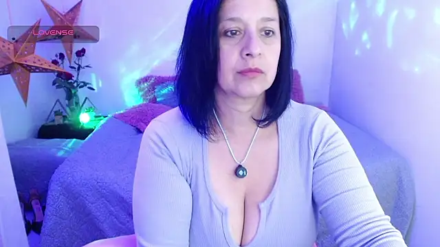 camilalatti online show from January 11, 1:54 am