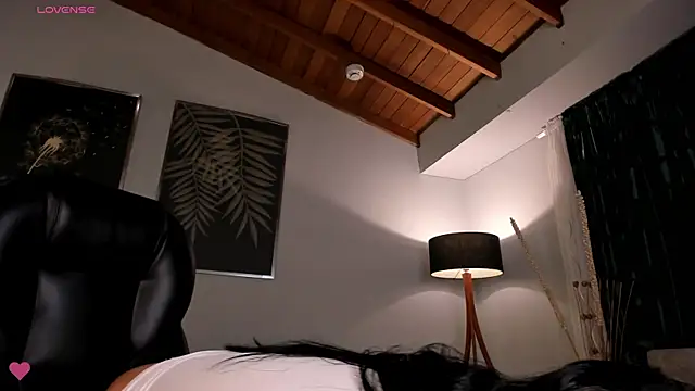 NickyLawson online show from January 11, 5:34 am