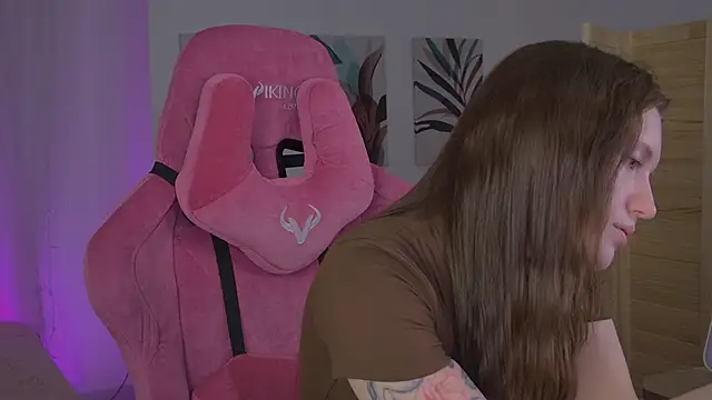 JennyDens online show from April 11, 5:27 pm