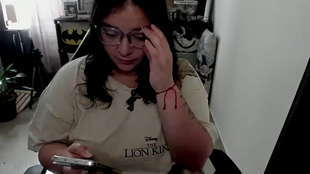 aika-dreams online show from April 5, 1:54 pm