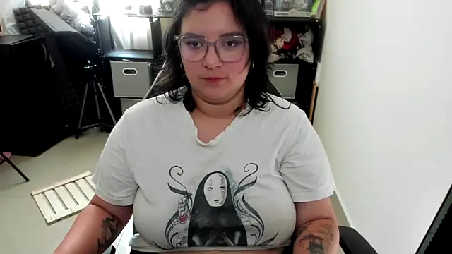 aika-dreams online show from November 11, 2:58 pm