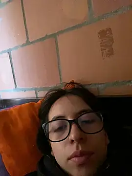 Maggie Fox3 online show from April 6, 1:45 pm