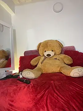 karinacortes online show from February 5, 5:16 pm