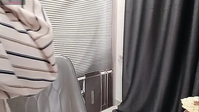 pelue online show from February 25, 1:04 am