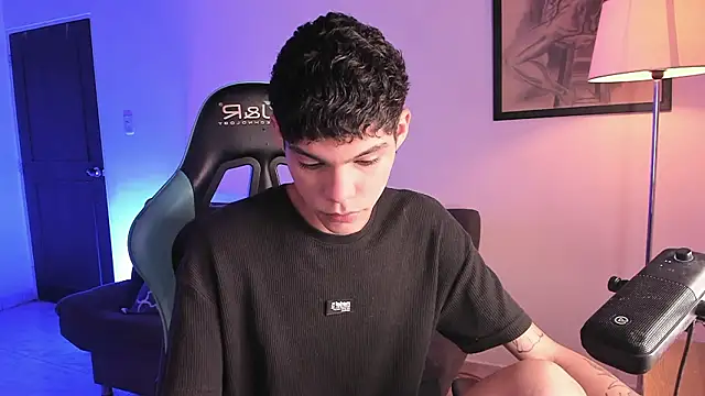 Varya Ferreira online show from February 4, 2:25 am