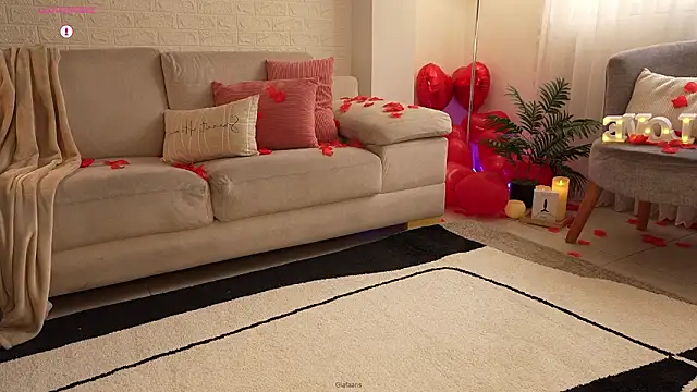 GiaFaaris online show from February 14, 5:48 pm