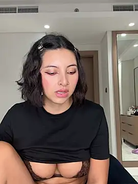 alexademie1 online show from June 25, 3:57 pm