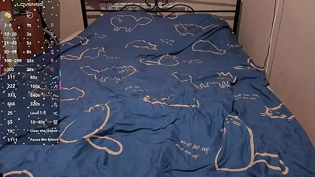 eva zero online show from April 16, 1:33 pm