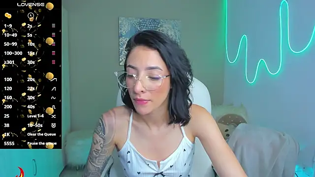 Snapshot of barbie_scoth_ chatting on October 1, 10:04 pm barbie scoth online show from October 1, 10:04 pm