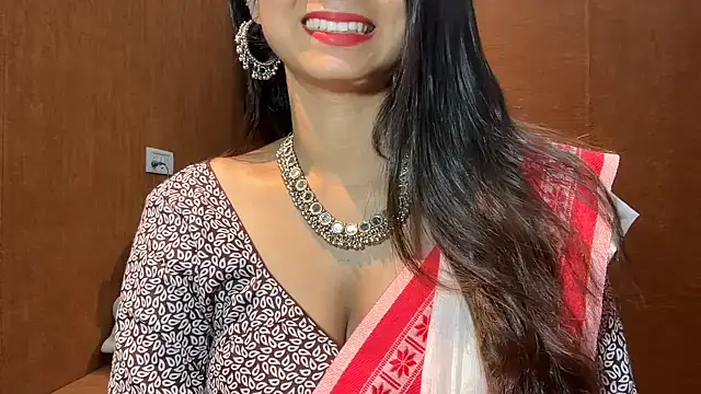 Smiley Girl01 online show from September 29, 4:17 am