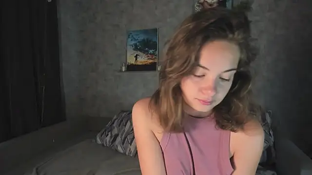 Snapshot of KristinaLoison chatting on October 16, 4:37 am KristinaLoison online show from October 16, 4:37 am