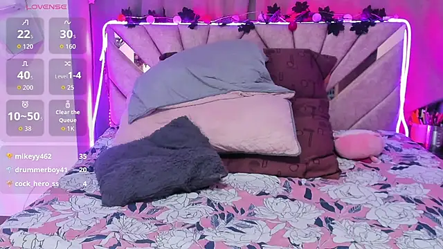 CheryBlossomm online show from November 15, 2:56 am