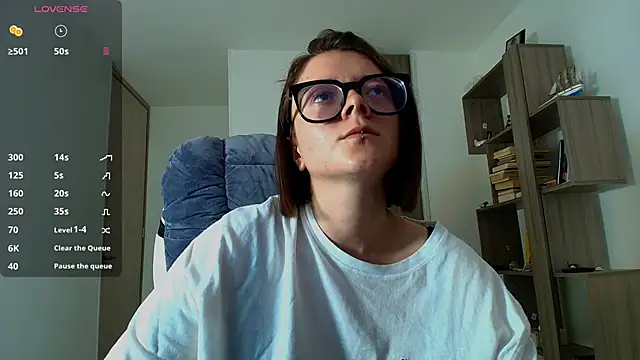 Arya starrk online show from October 22, 2:44 pm