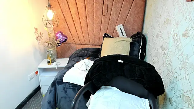 MarilynMiilf  online show from November 13, 9:03 pm