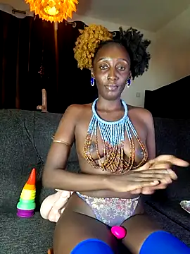 lynnkatrina online show from April 12, 12:14 am