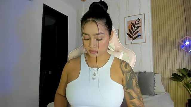 CameronCollins  online show from September 29, 7:30 pm