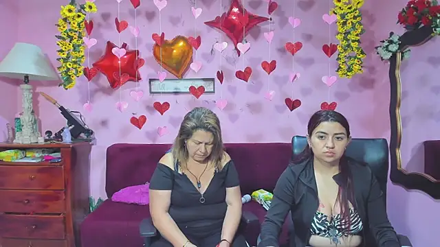 lesbiancuple online show from February 9, 12:07 pm