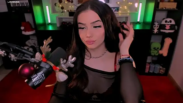 melanielipps online show from December 13, 7:53 pm