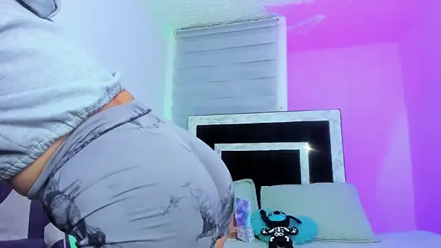 sophie cute66 online show from September 18, 6:45 am