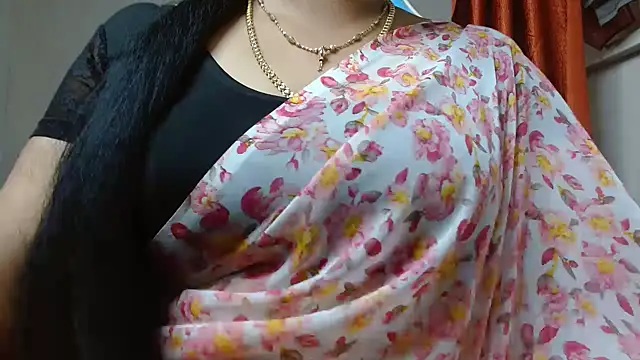 Snapshot of tamilharini chatting on October 7, 7:24 am tamilharini online show from October 7, 7:24 am