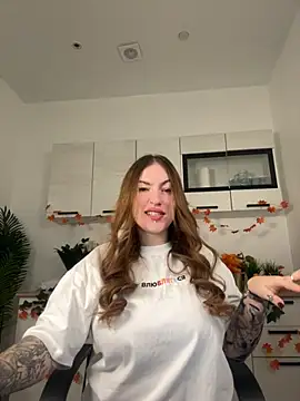 IvyHoney online show from October 16, 8:06 am