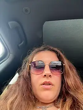 DaisyVibesss online show from August 2, 1:03 pm
