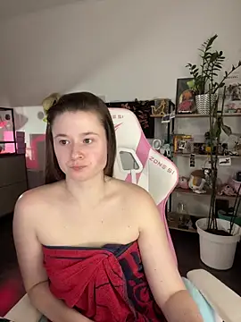 sweetest pie online show from May 3, 9:40 pm