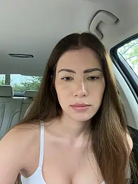 clairewntr online show from May 20, 2:58 pm