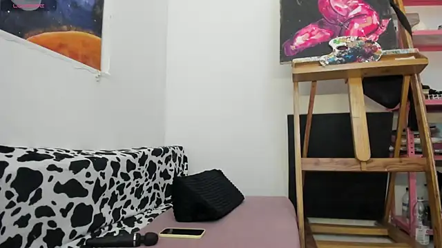 mariecam420 online show from April 7, 4:20 pm