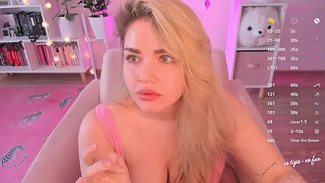 pussy-kattt online show from March 1, 8:58 am