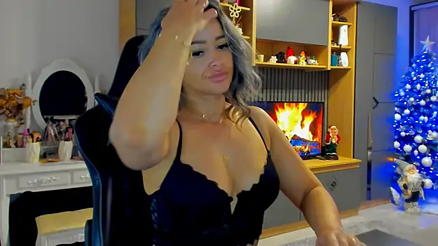 Claire95  online show from December 18, 5:23 am