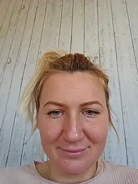 Snapshot of Marushka chatting on October 8, 8:51 am Marushka online show from October 8, 8:51 am