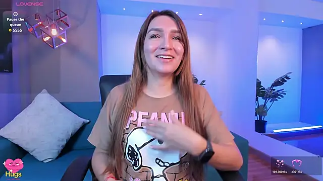 miataylorr1 online show from November 13, 12:37 pm