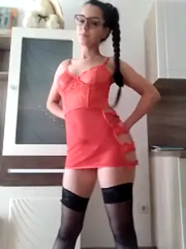baby sweet girl  online show from June 11, 3:20 pm