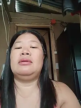 Lovelywoman43 online show from July 10, 9:59 pm