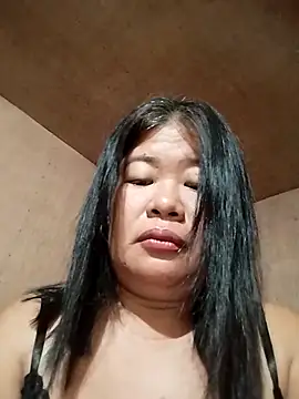 Lovelywoman43 online show from April 15, 7:58 pm