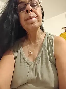 Susannemilf online show from May 16, 3:22 pm