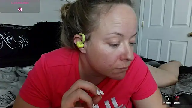 julimonroe online show from September 17, 3:15 am