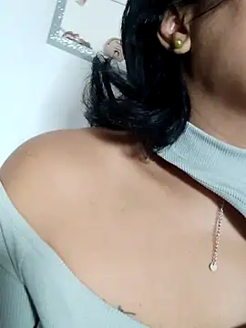 Molly newman6 online show from April 12, 11:24 am